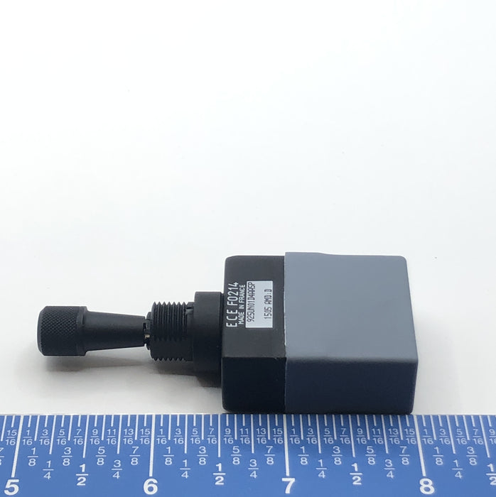925UN01D4AA5P - Switch