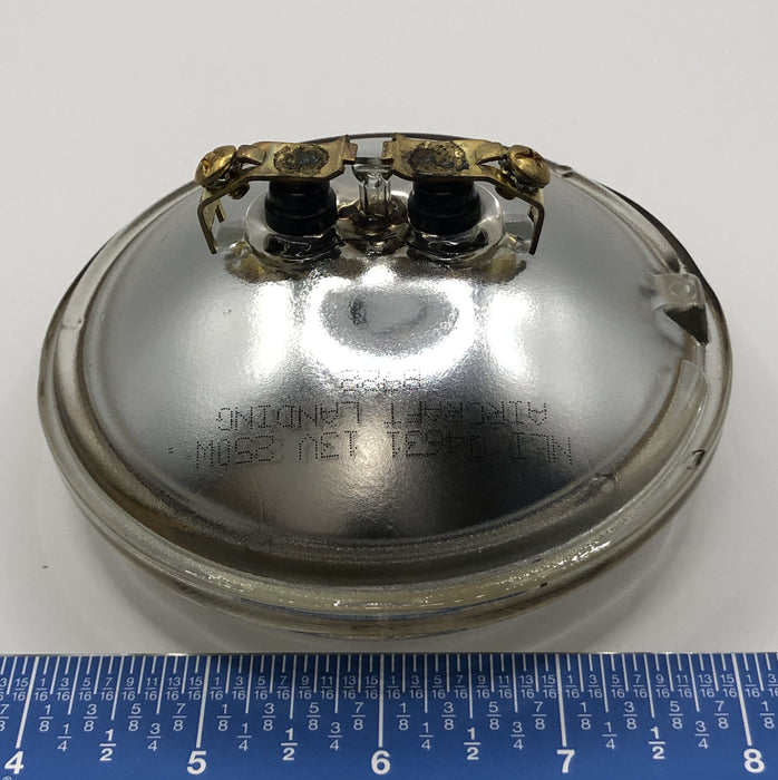 Q4631  -  Lamp