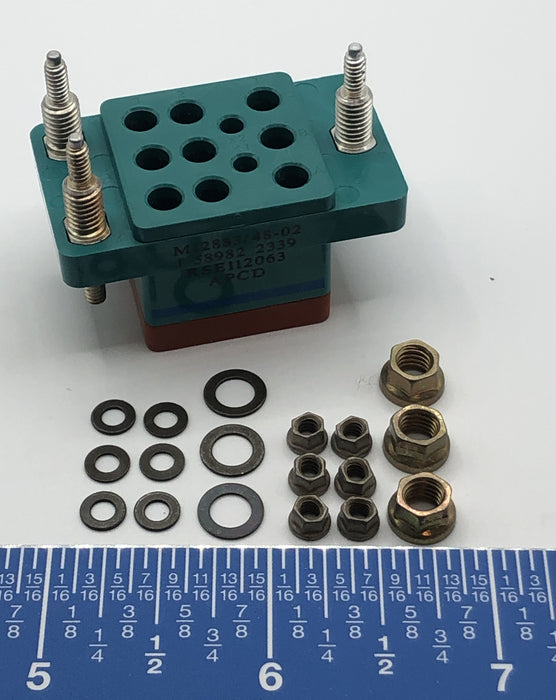 M12883/48-02 - Receptacle